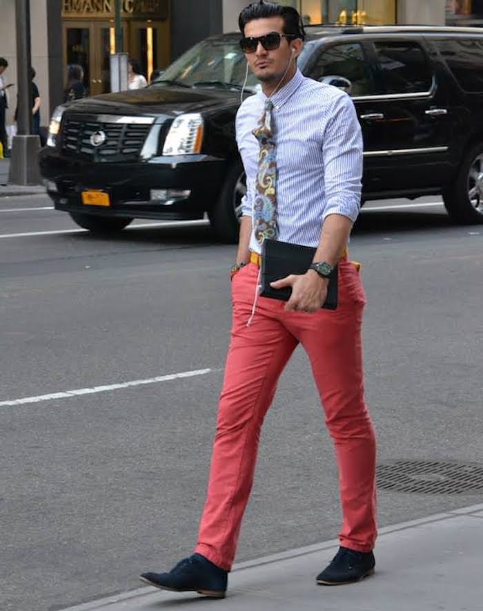 chino rouge homme avec quoi