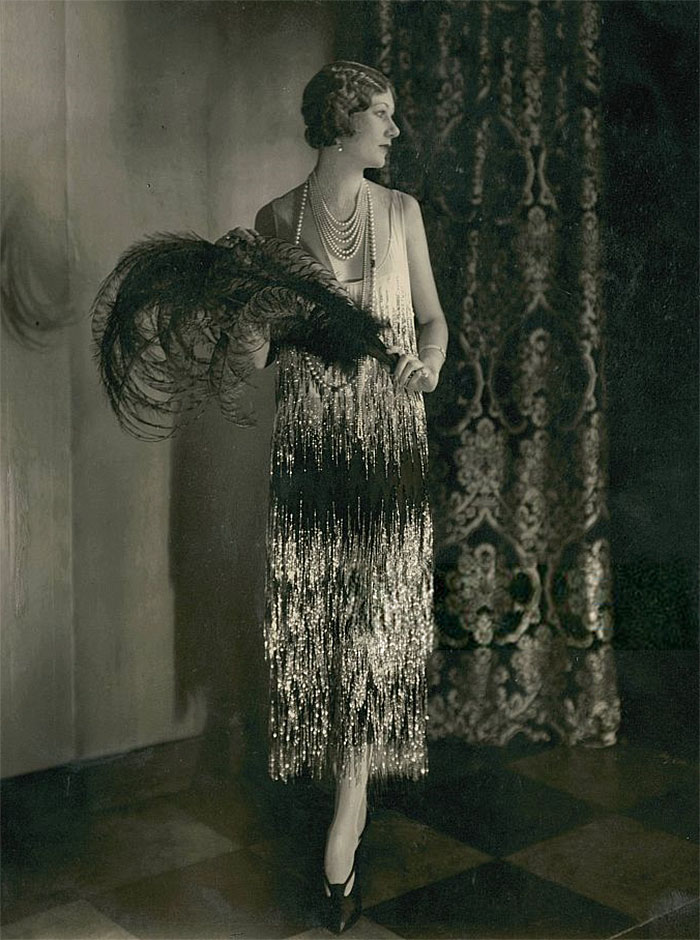 vetements femme année 1920