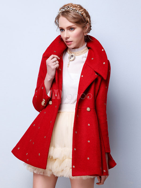 tenue manteau rouge