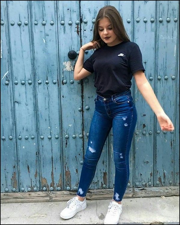 tenue jean bleu foncé