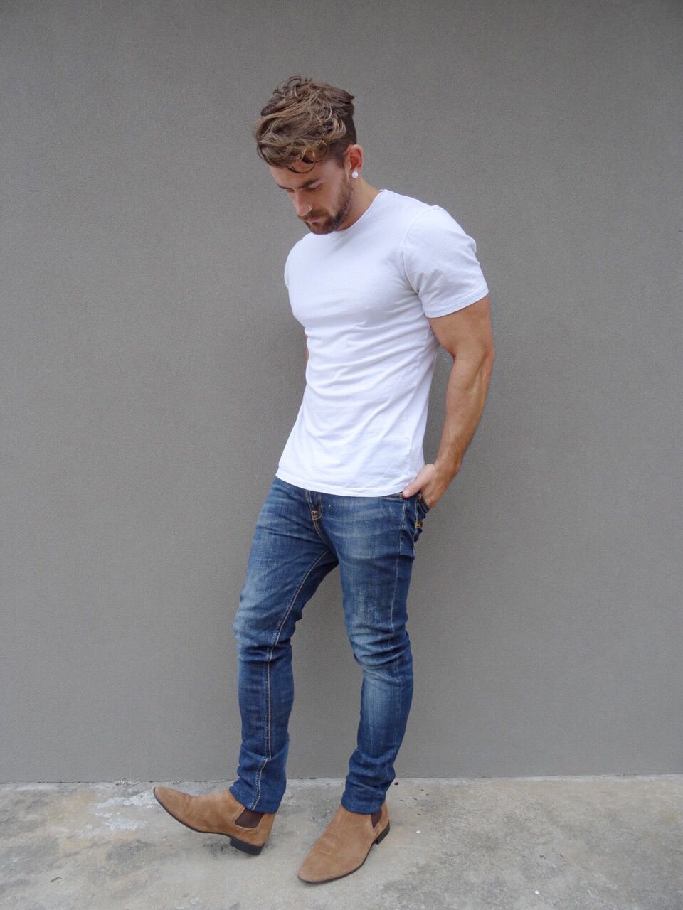 tenue jean bleu clair homme