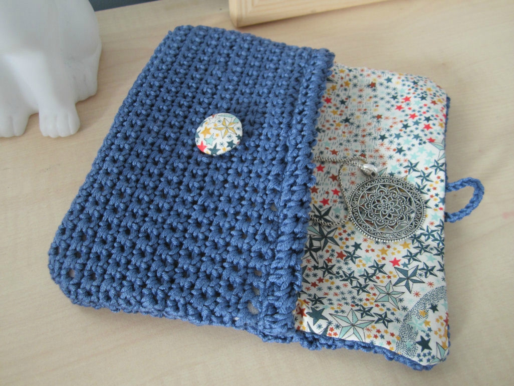 Comment faire une pochette au crochet ?