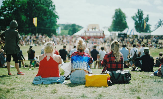 Comment s'habiller pour aller à un festival ?