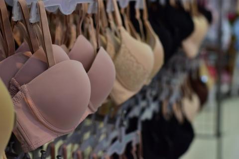 Quel Soutien-gorge choisir quand on a une grosse poitrine ?