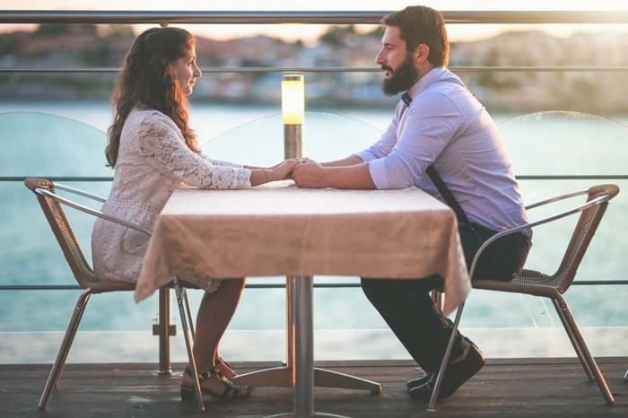 Comment s'habiller pour une balade au bord de mer ?