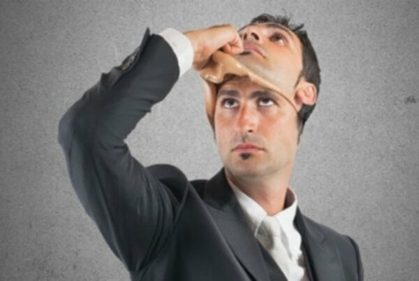 comment reconnaître un homme manipulateur narcissique