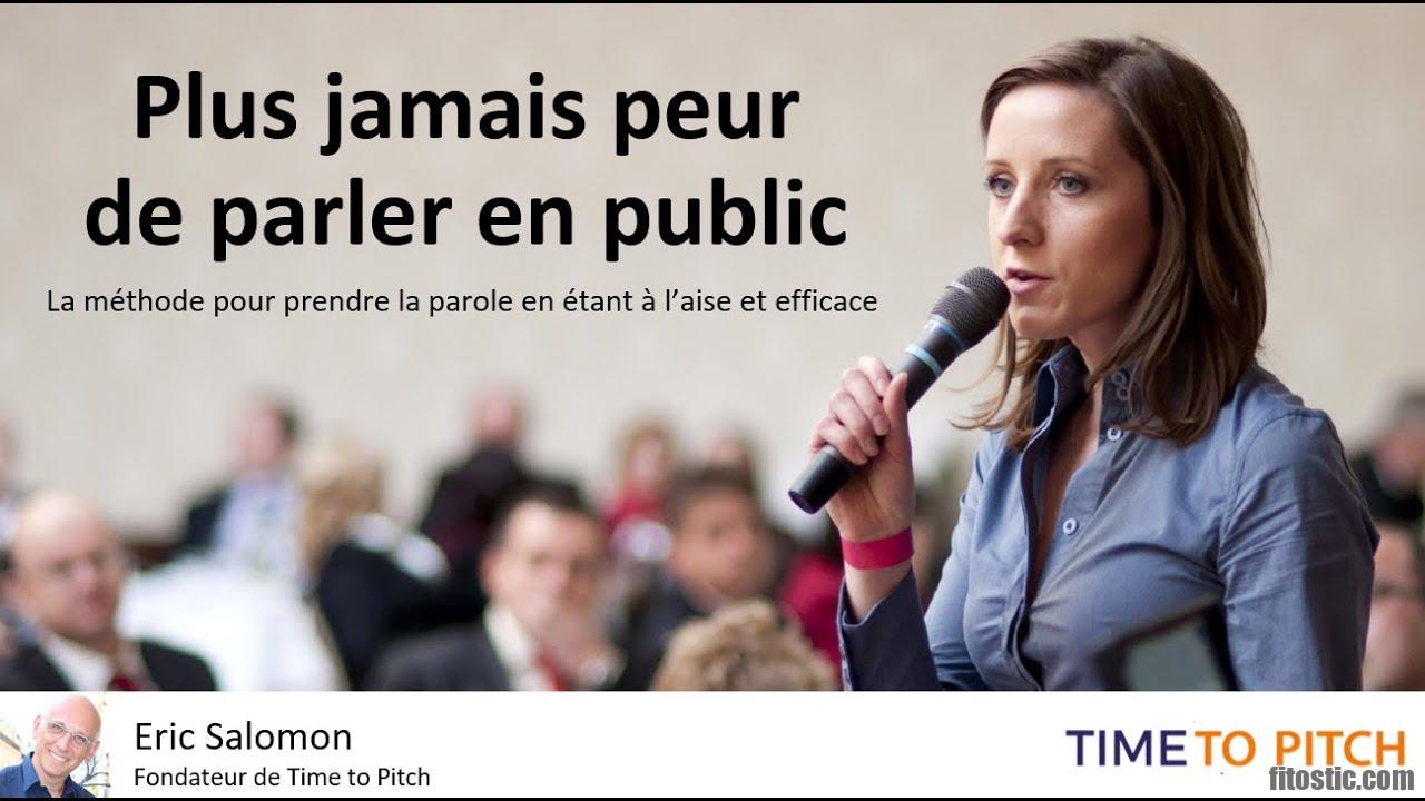 Comment prendre la parole en public sans trembler ?