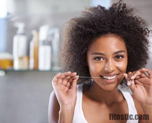 Comment se brosser les dents après pose implant ?