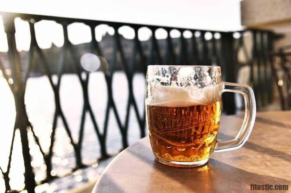 Est-il bon de boire de l'eau pendant le repas ?