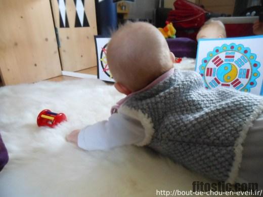 Quand bébé sent notre main sur le ventre ?