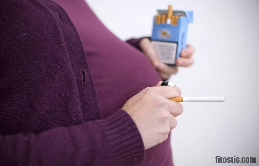 Qui a fume plus de 10 cigarettes durant sa grossesse ?