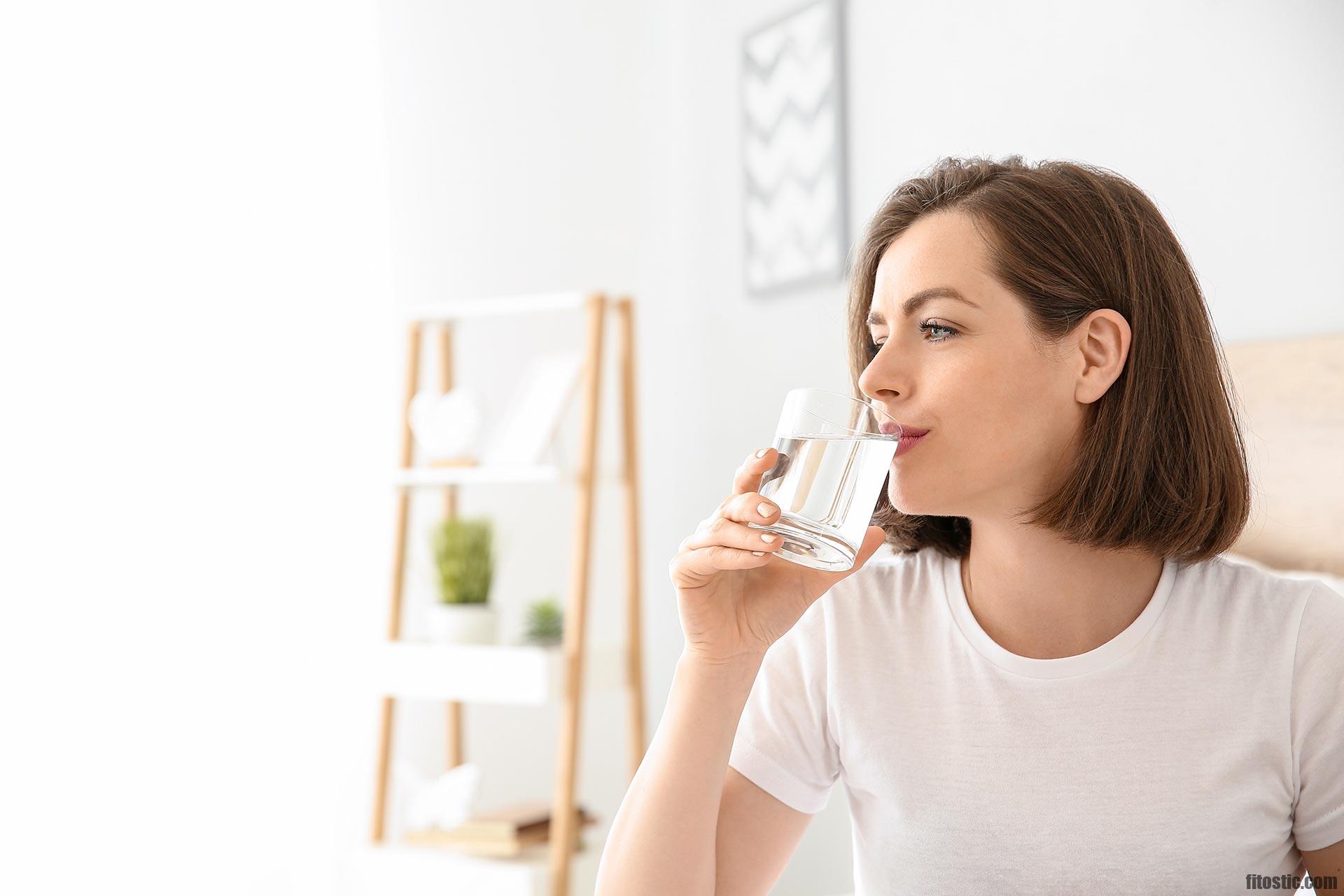 Est-ce que boire trop d'eau peut fatiguer les reins ?