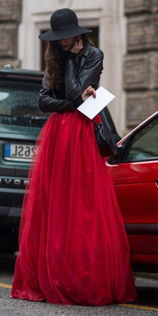 look jupe cuir rouge