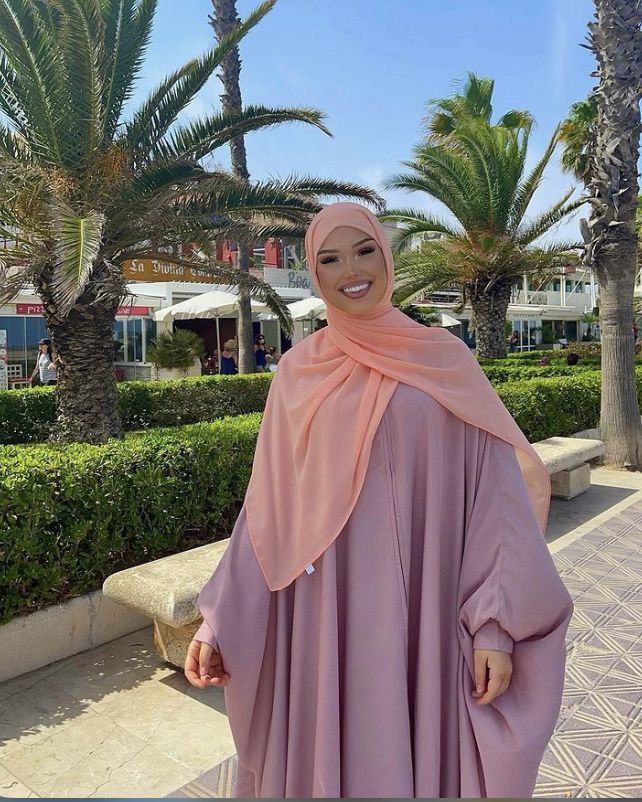 Épinglé sur MODEST LOOKS✨ | Muslim fashion hijab outfits, Hijab