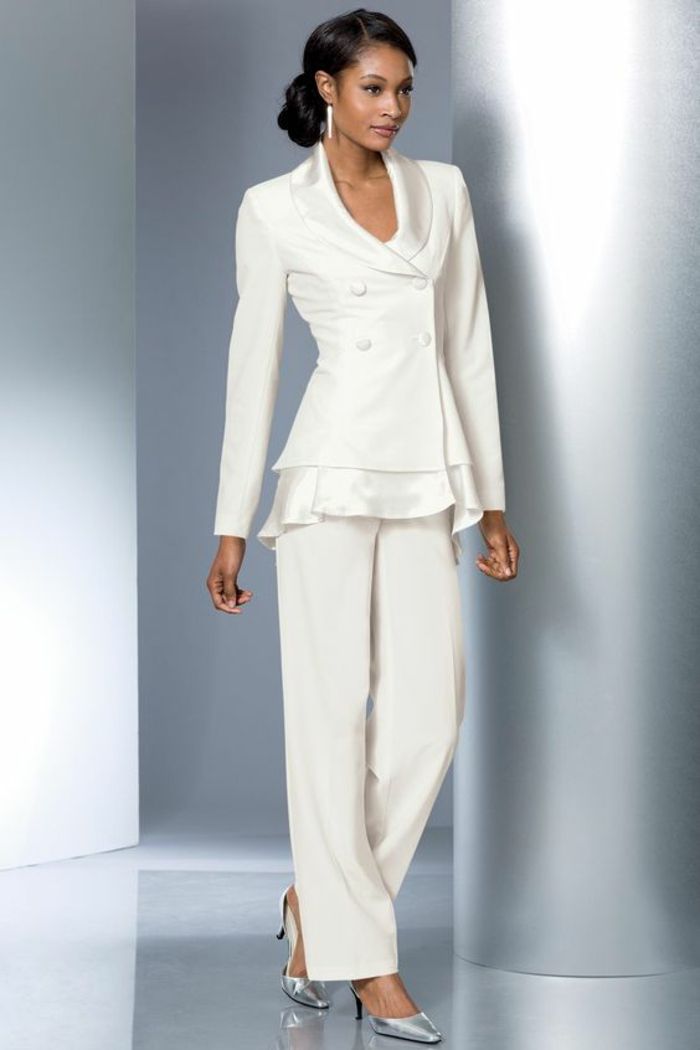 tenue mariage invité femme pantalon blanc