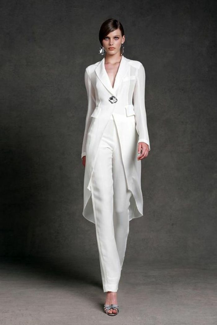 tenue mariage invité femme pantalon blanc