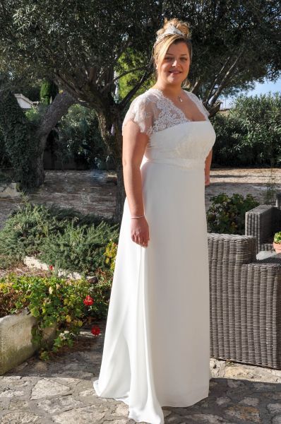 robe mariage civil pour femme ronde