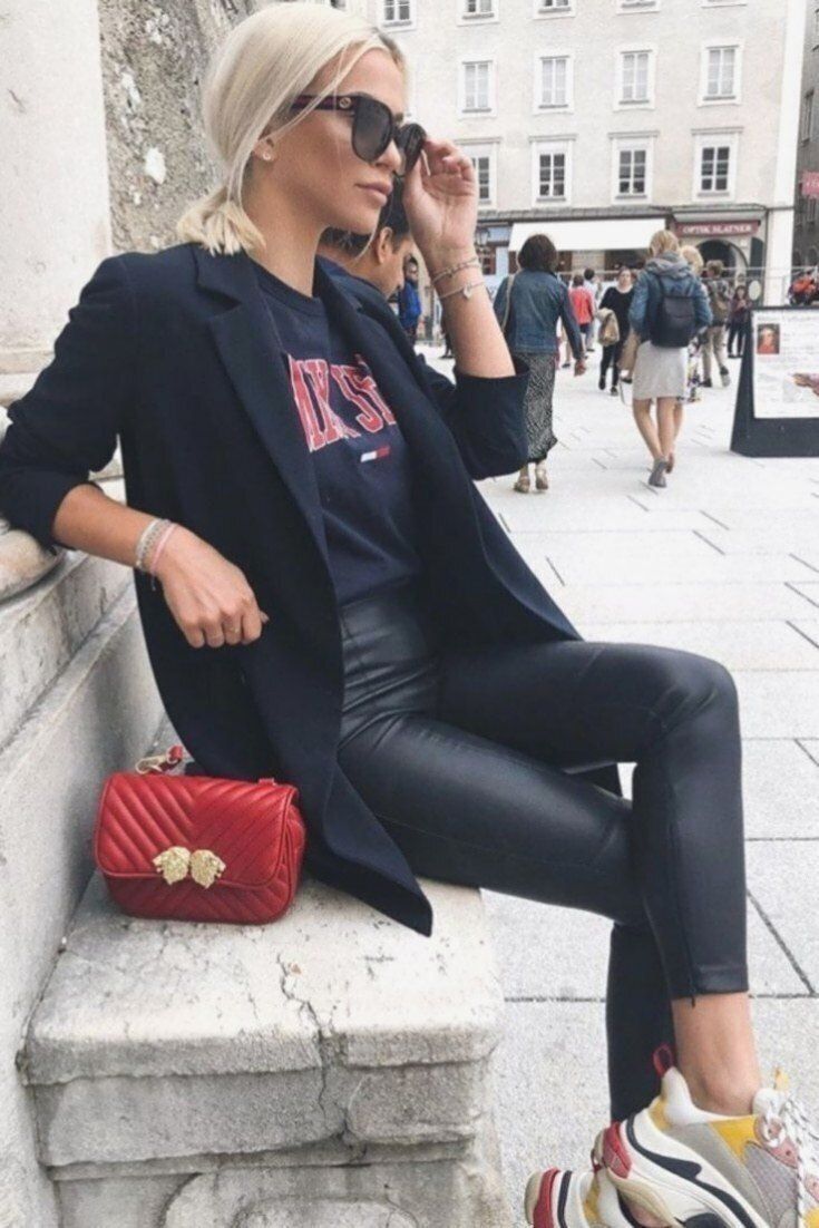 tenue avec basket rouge femme