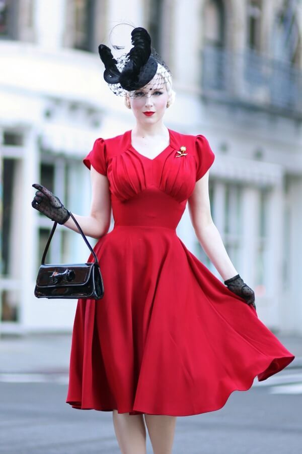 robe rouge femme année 50