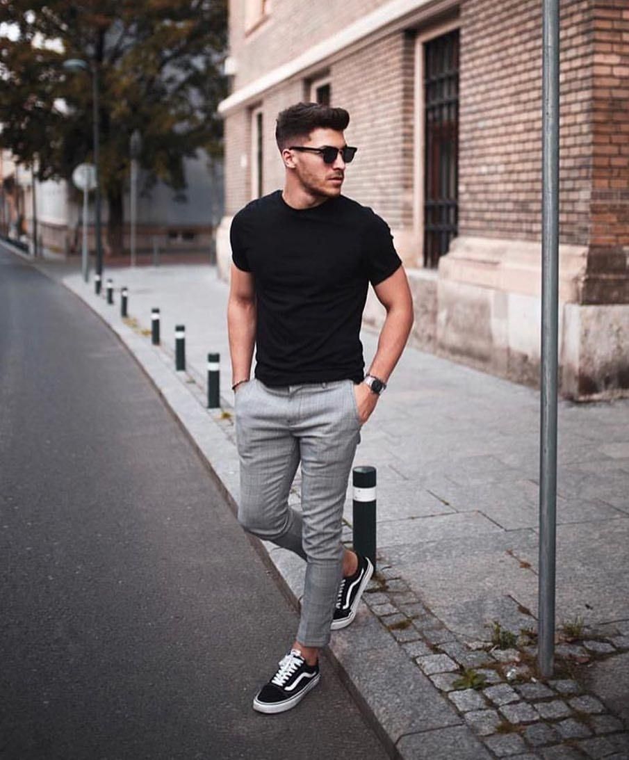 T-shirt noir incontournable garde-robe hommes - Jeans - Men