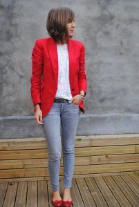 comment porter une veste rouge