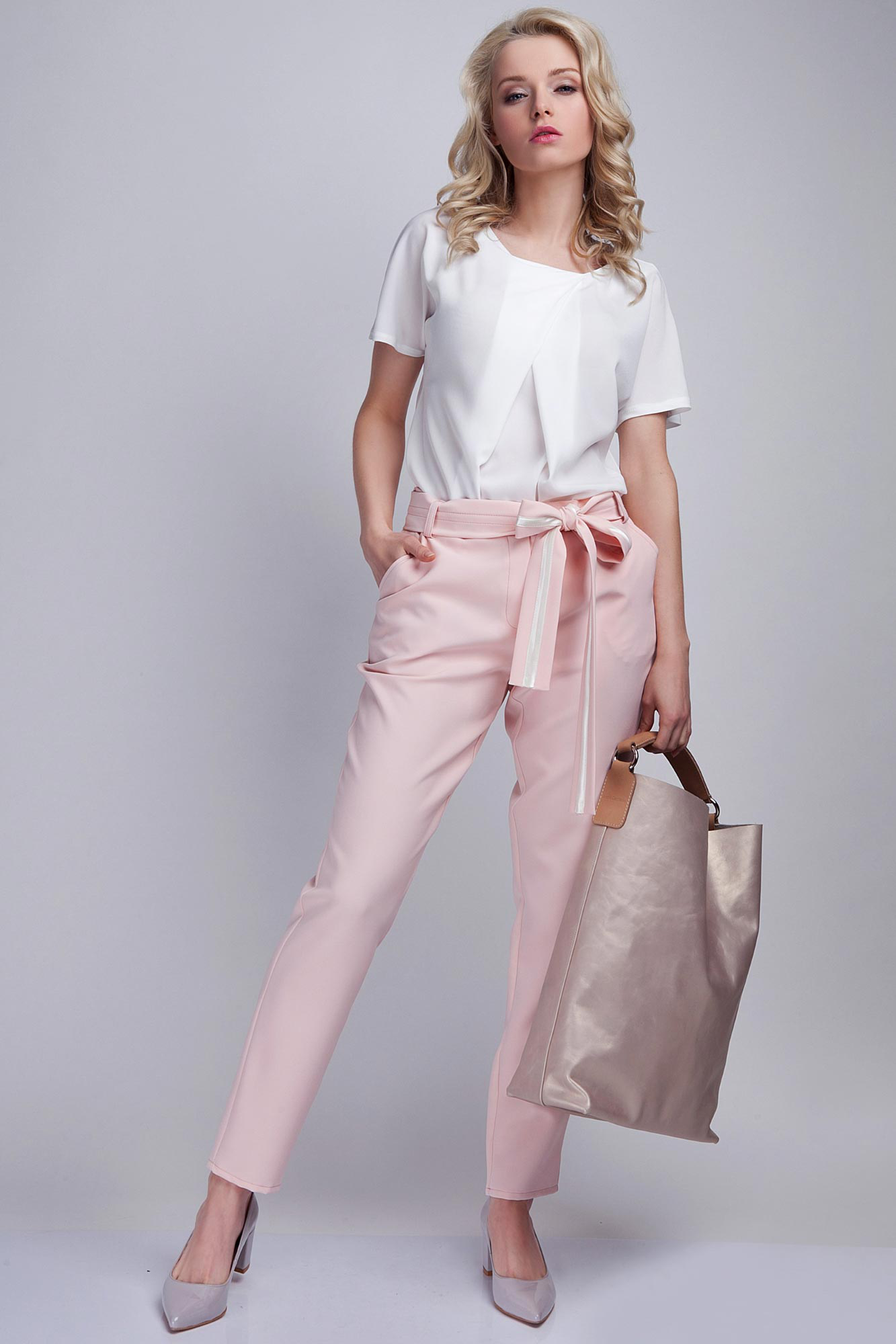 look pantalon rose pale