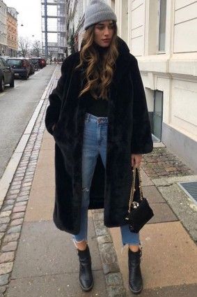 tenue avec manteau fausse fourrure noir