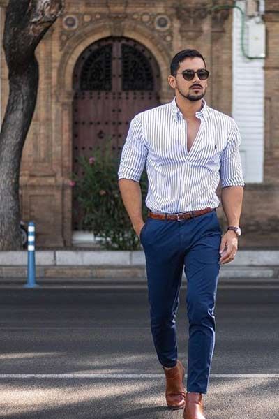 que mettre avec un pantalon bleu marine homme