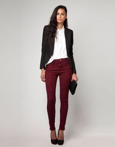 que mettre avec un pantalon bordeaux femme