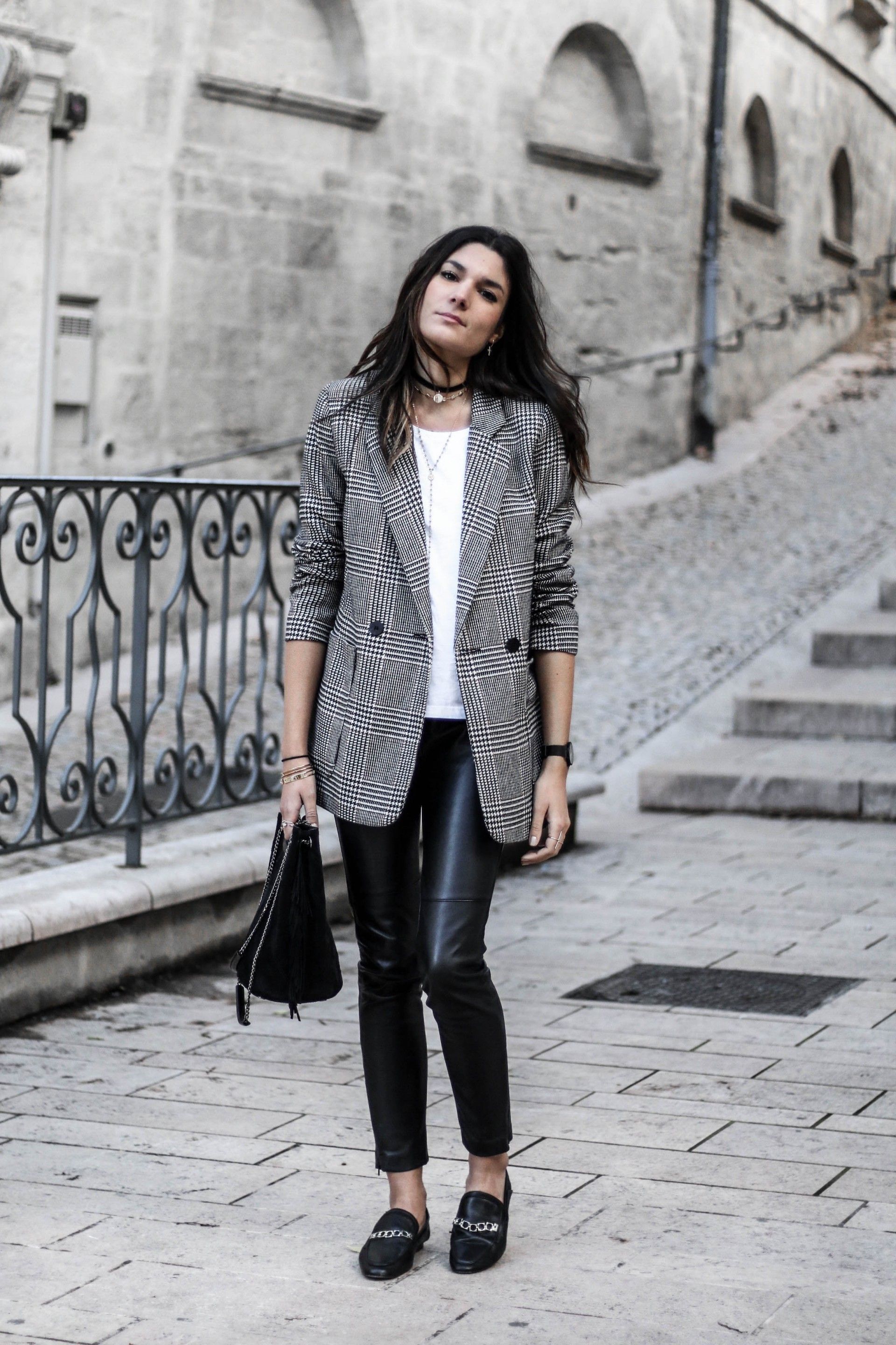 tenue avec blazer a carreaux