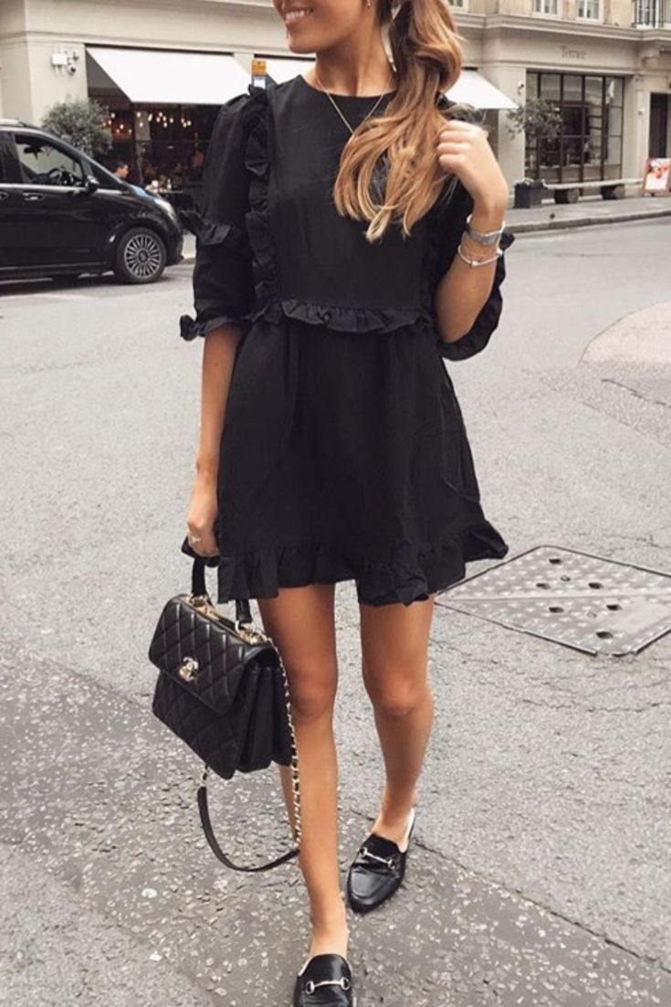 tenue avec robe grise