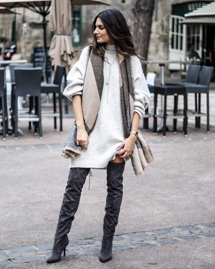 look robe pull beige