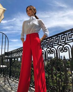 look pantalon rouge