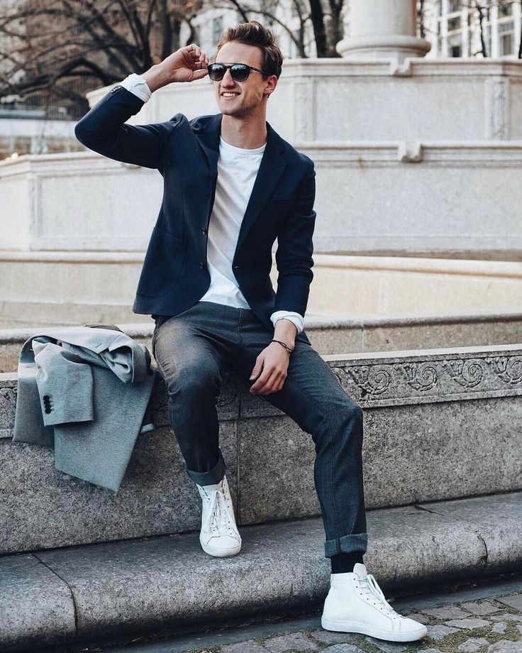 7 Cool T-shirt & Blazer Look For Men