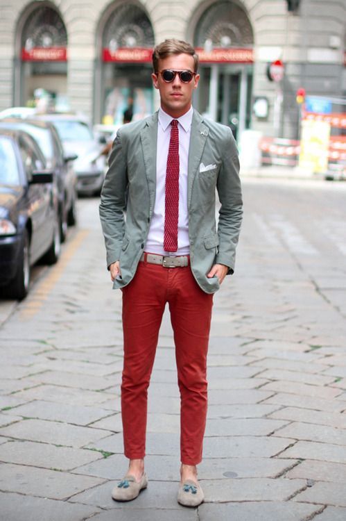 chino rouge homme avec quoi