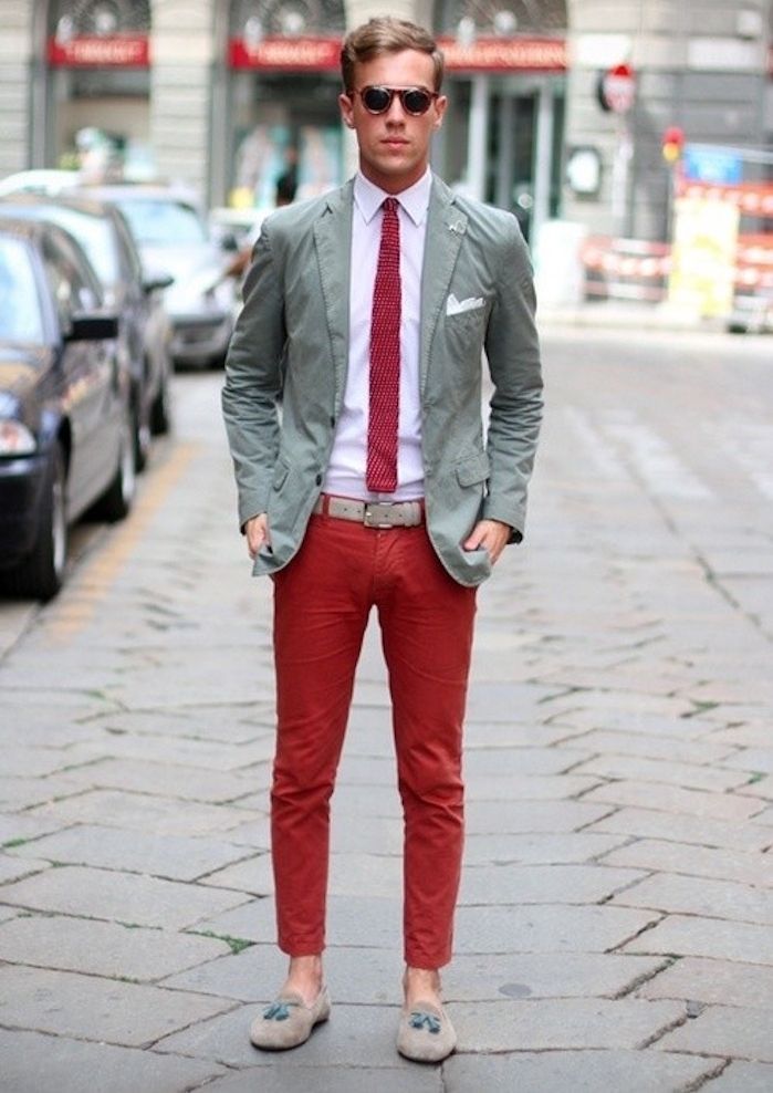 chino rouge homme avec quoi