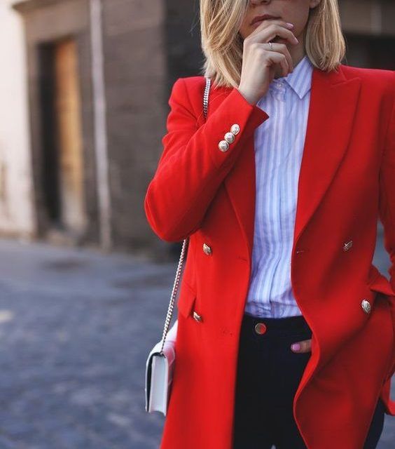 comment porter un blazer rouge femme