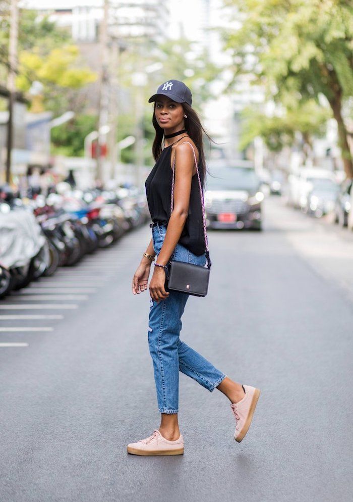 tenue avec basket compensée blanche