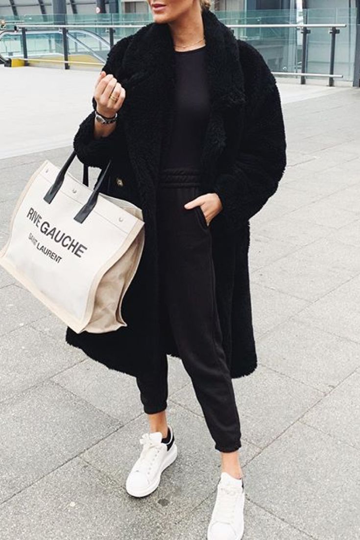 tenue avec basket noir femme