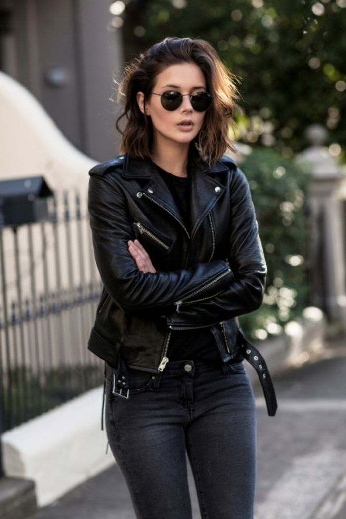 tenue avec veste en cuir