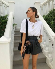 tenue avec short en cuir