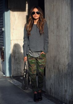 tenue avec pantalon camouflage femme