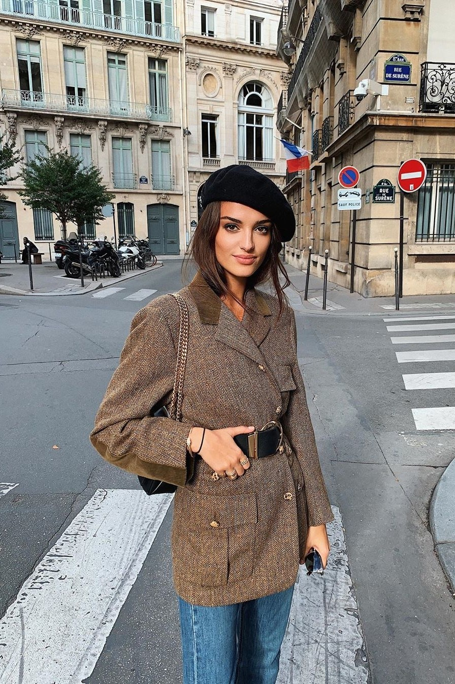 tenue avec beret femme