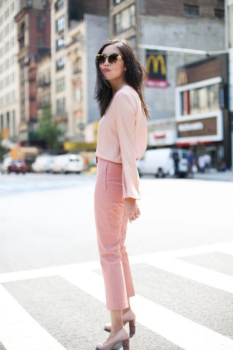 look avec pantalon rose pale