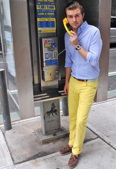 pantalon jaune homme avec quoi