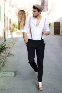 tenue homme bretelle