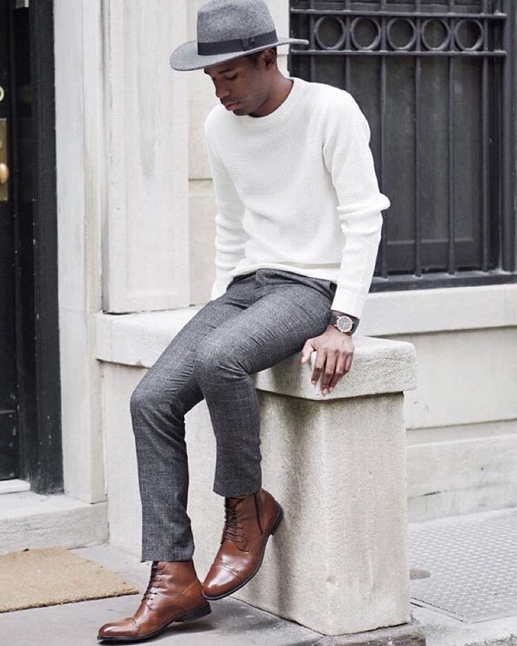 pantalon noir avec chaussure marron