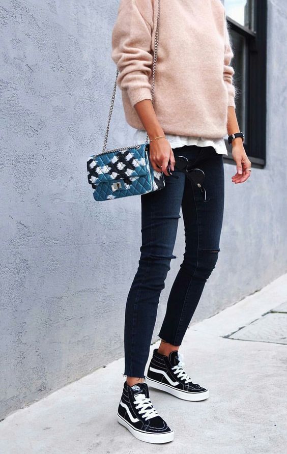 tenue pull rose