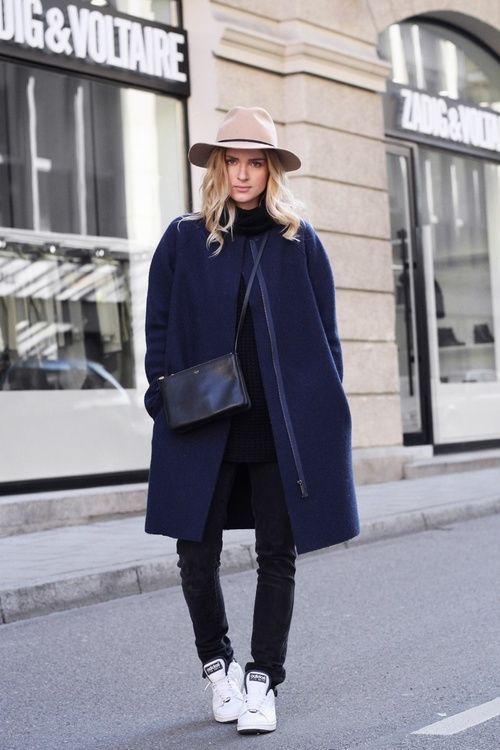 comment porter un manteau bleu marine