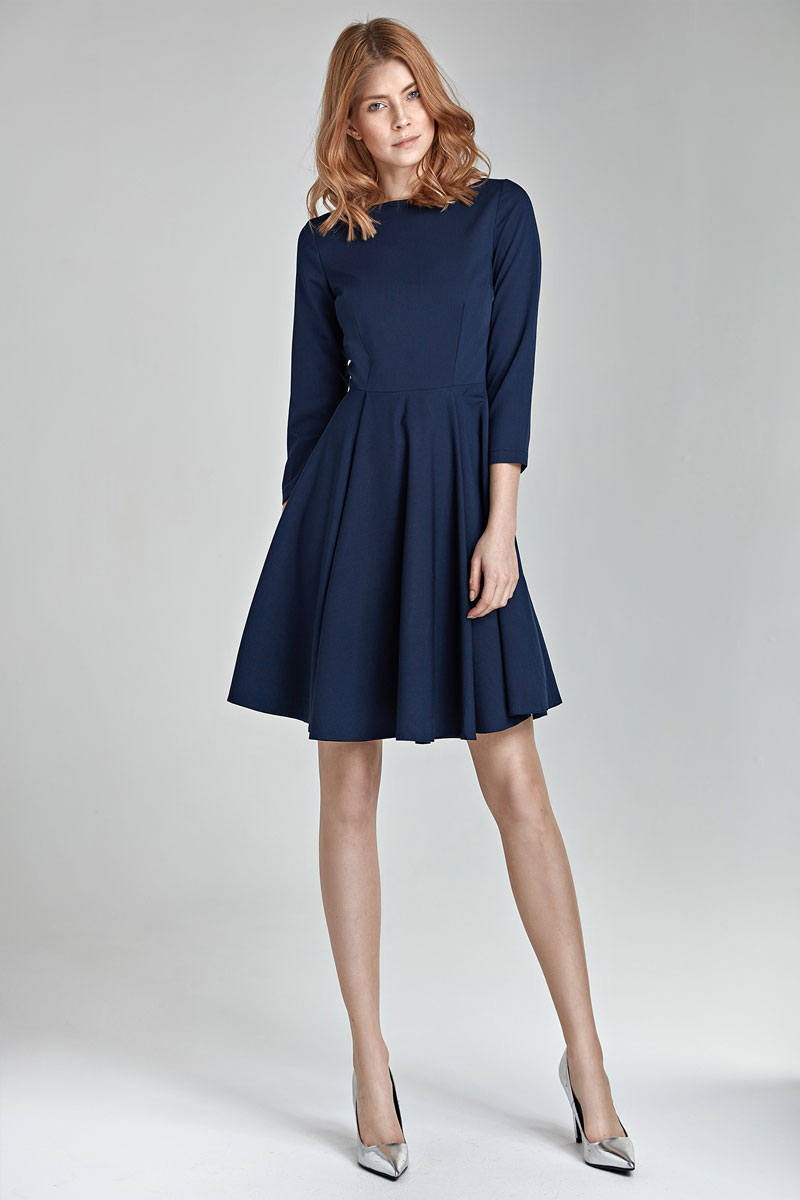 quelle couleur de chaussure avec une robe beige